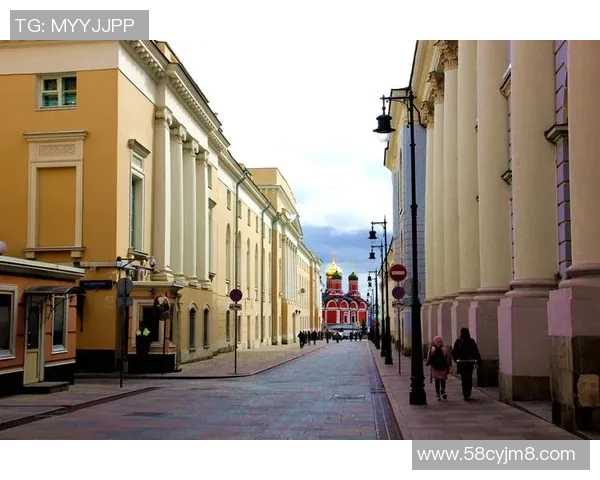 奥伦堡与莫斯科火车的较量：一场关于速度与激情的旅程